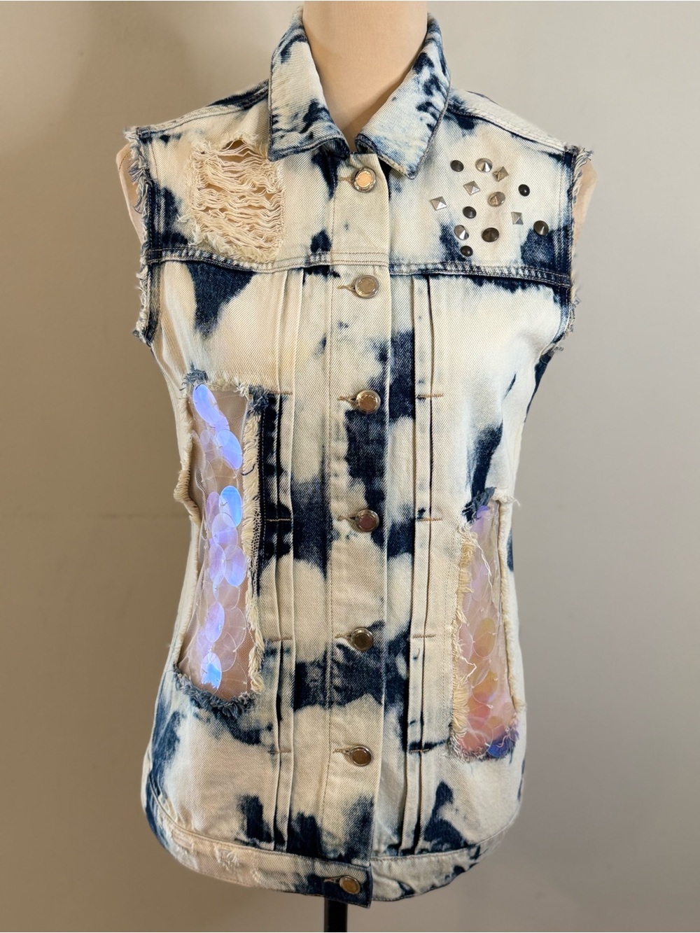 Relish tie dye sequin metal stud denim jeans vest SZ SM - Picture 5 of 12
